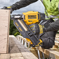 DeWALT DCN950N Accu constructie tacker enkelshot 18V XR Basic Body - - - Mastertools.nl