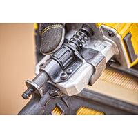 DeWALT DCN930P2 Accu constructie tacker enkelshot + bumpfire 18V XR 5.0Ah in TSTAK - 5902013967903 - DCN930P2-QW - Mastertools.nl