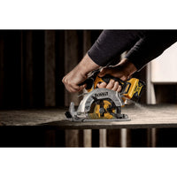 DeWALT DCS512N Accu Compact Cirkelzaag 140mm 12V XR Basic Body - 5035048739587 - DCS512N-XJ - Mastertools.nl