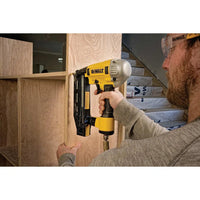 DeWALT DPN1664PP 16GA Rechte afwerkingstacker 25-64 mm - 5902013958550 - DPN1664PP-XJ - Mastertools.nl