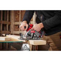 Milwaukee M12 FUEL™ FCS442-0 Accu compact cirkelzaag 140mm 12V Basic Body - 4933493488 - 4058546483593 - 4933493488 - Mastertools.nl