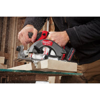 Milwaukee M12 FUEL™ FCS442-0 Accu compact cirkelzaag 140mm 12V Basic Body - 4933493488 - 4058546483593 - 4933493488 - Mastertools.nl