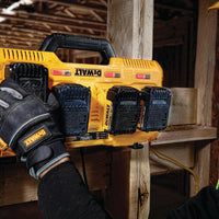 DeWALT DCB104 Snellader 18V - 54V XR Li-ion - - - Mastertools.nl