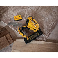 DeWALT DCN680D2 Accu Afwerktacker 18Ga 18V XR 2.0Ah in TSTAK - 5035048665268 - DCN680D2-QW - Mastertools.nl