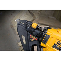 DeWALT DCN693N Accu Constructietacker XR 18V Basic Body - 5035048468708 - DCN693N-XJ - Mastertools.nl