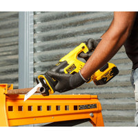 DeWALT DCS367P2 Accu Reciprozaag brushless 18V 5.0Ah XR Li-ion in TSTAK - 5035048659892 - DCS367P2-QW - Mastertools.nl