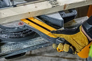 DeWALT DCS777T2 XR Flexvolt Afkortzaag 54V 6.0Ah Li-ion - 5054905003432 - DCS777T2-QW - Mastertools.nl