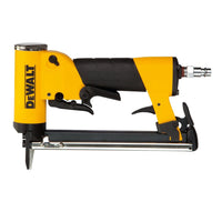 DeWALT DPS8016 Niettacker Pneumatisch 12.8mm Basic Body - 5902013959076 - DPS8016-XJ - Mastertools.nl