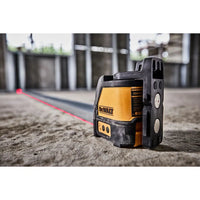 DeWALT DW088K Zelfnivellerende Kruislijnlaser - 2 Stralen - Rood - 5035048338575 - DW088K-XJ - Mastertools.nl