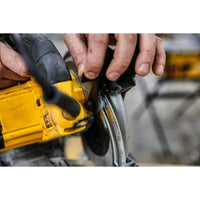 DeWALT DWE576K Cirkelzaag 1600W in Koffer + DWS5022 Geleiderail 1500mm - 5035048377581 - DWE576K-QS - Mastertools.nl