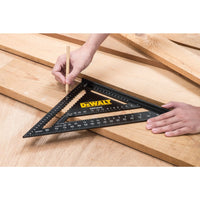 DeWALT DWHT25228-0 Multi Bouwdriehoek 30cm - 3253560252281 - DWHT25228-0 - Mastertools.nl