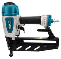 Makita AF601 8 bar Brad tacker (16 Ga) in koffer - 0088381822404 - AF601 - Mastertools.nl