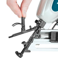 Makita AF635 8 bar Brad tacker (15 Ga) in koffer - 0088381822398 - AF635 - Mastertools.nl