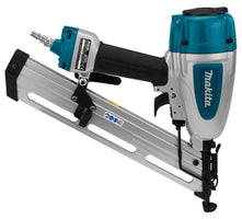 Makita AF635 8 bar Brad tacker (15 Ga) in koffer - 0088381822398 - AF635 - Mastertools.nl