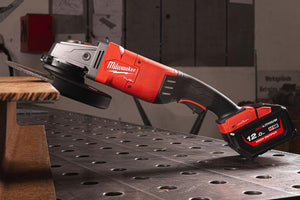 Milwaukee M18 FUEL™ ONEFLAG230XPDB-122C ONE-KEY™ 230mm Accu Haakse Slijper met Rem & Veiligheidsschakelaar 18V 12,0Ah in koffer - 4933478783 - 4058546360658 - 4933478783 - Mastertools.nl