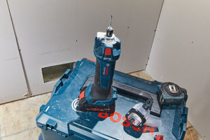 Bosch Professional GCU 18V-30 Accu Gipsfrees 18V Basic Body in L-Boxx - 06019K8002 - - - Mastertools.nl