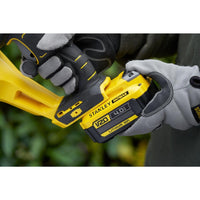 Stanley SFMCHT855M1 FATMAX® V20 Accu Heggenschaar 55cm 18V 4.0Ah - 5035048727003 - SFMCHT855M1-QW - Mastertools.nl