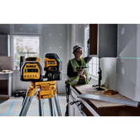 DeWALT DCE088D1G18 Kruislijnlaser Groen 12V/18V 2.0Ah in TSTAK koffer - 5054905296353 - DCE088D1G18-QW - Mastertools.nl