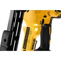 DeWALT DCFS950N Accu Constructietacker voor hekwerk 9Ga 18V Basic Body - 5035048699850 - DCFS950N-XJ - Mastertools.nl