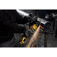 DeWALT DCG440N Accu FLEXVOLT Accu Haakse Slijper 180mm 54V XR Basic Body - 5035048748770 - DCG440N-XJ - Mastertools.nl