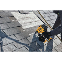 DeWALT DCN45RND2 Accu Roofing Tacker 18V 2,0Ah in TSTAK - 5035048731659 - DCN45RND2-QW - Mastertools.nl