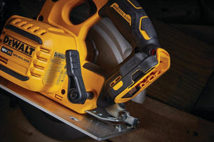 DeWALT DCS573NT FLEXVOLT Advantage Accu Cirkelzaag 190mm 18V XR Basic Body in TSTAK - 5035048739532 - DCS573NT-XJ - Mastertools.nl