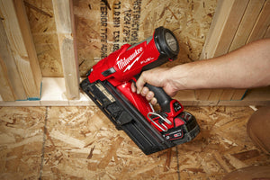 Milwaukee M18 FUEL™ FFNS-502C Accu Constructie Tacker enkelschot 18V 5.0Ah in koffer - 4933478302 - 4058546344795 - 4933478302 - Mastertools.nl